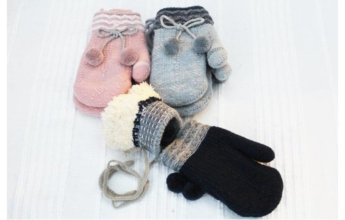 Kinderwantjes met pompons