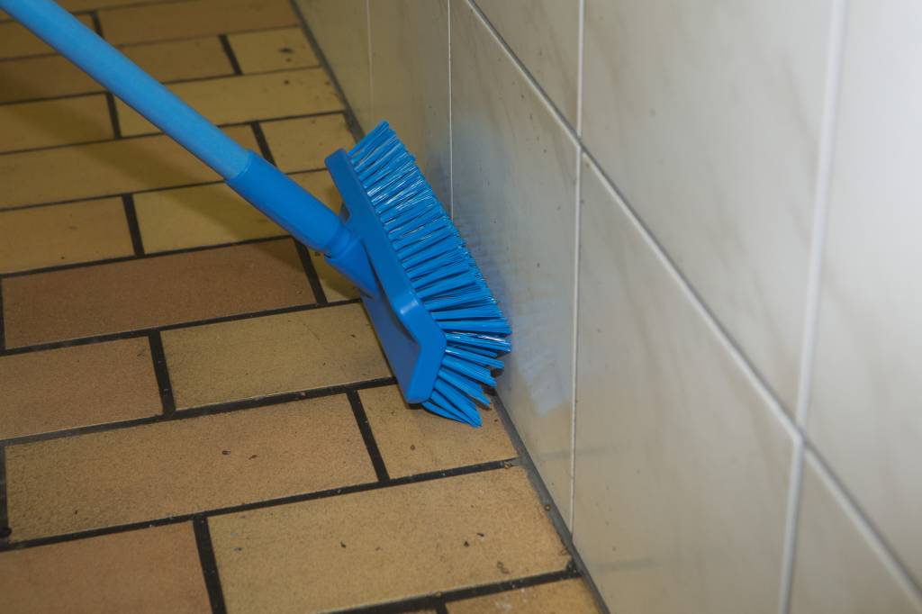 Hoekschrobborstel medium Hard 26 cm.  Blauw