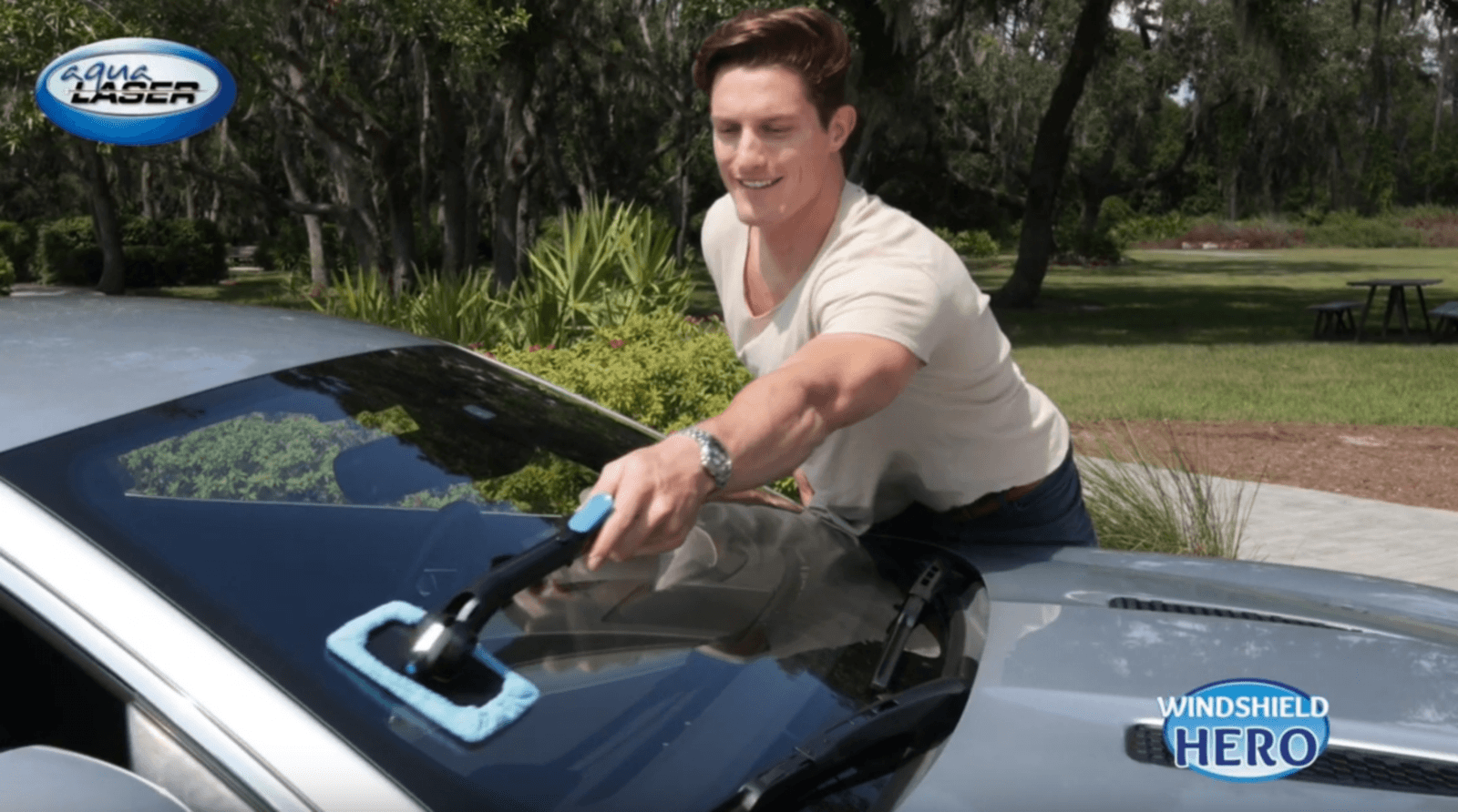 WINDSHIELD HERO   "Autoruitenreiniger"