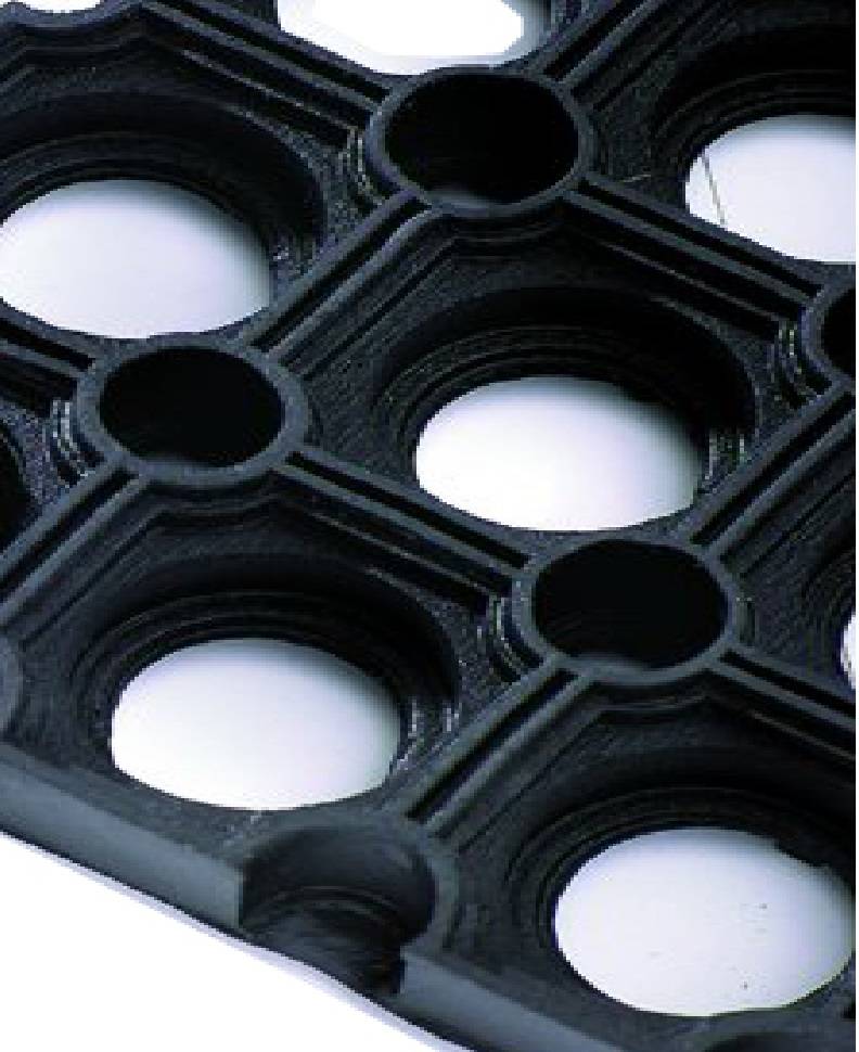 Rubber deurmat Domino 50 x 80 cm. dikte 23 mm. Rubber deurmat Domino 50 x 80 cm. dikte 23 mm.