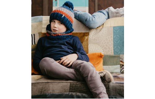 Gebreide kindermuts pompon  blue/orange/grey