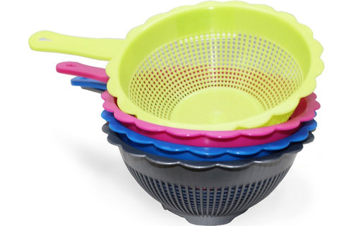 Vergiet pvc met handvat - 25 cm.  -  diverse kleuren