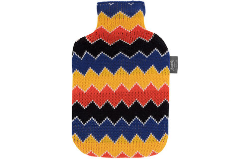 Warmwaterkruik 2 L. gebreide hoes  Kleurrijk zigzag