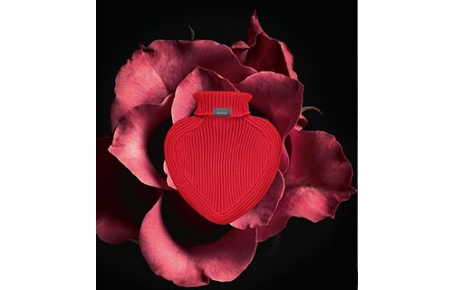 Warmwaterkruik Hartvorm 0.7 L. Gebreide hoes Rood