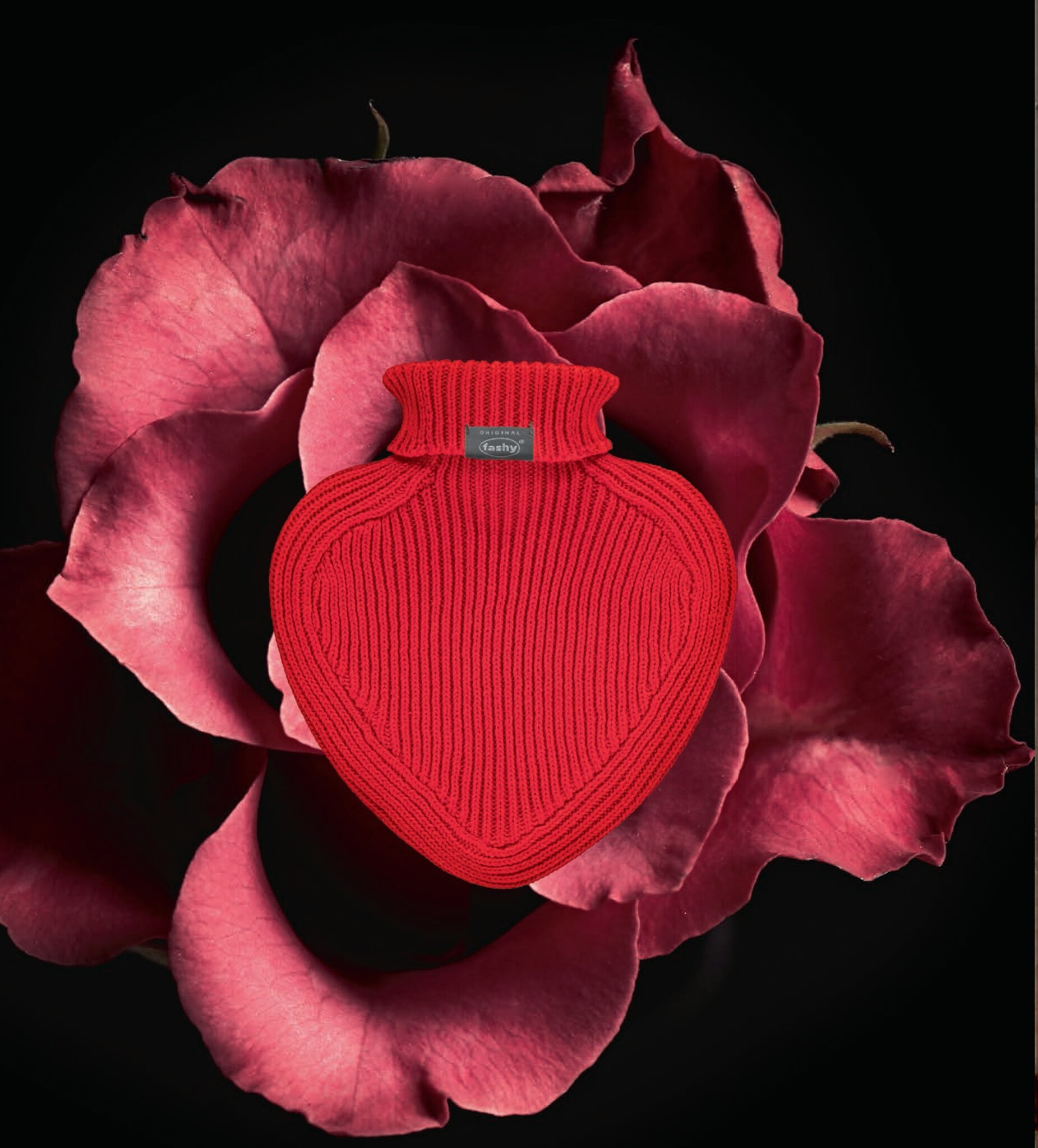 Warmwaterkruik Hartvorm 0.7 L. Gebreide hoes Rood