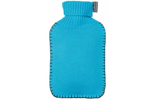 Warmwaterkruik 2 L. gebreide rolkraag blauw