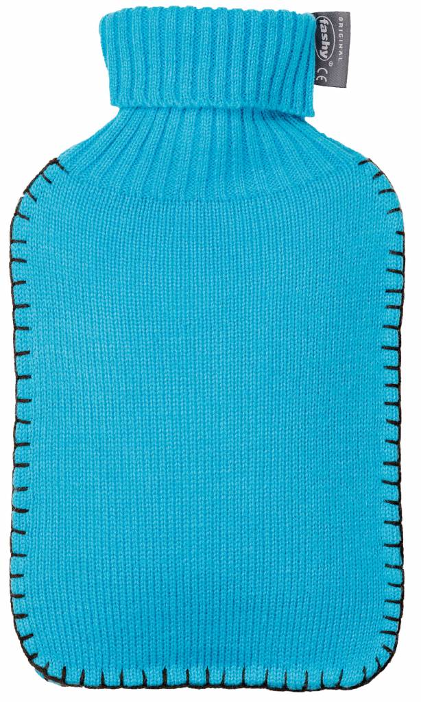 Warmwaterkruik 2 L. gebreide rolkraag blauw