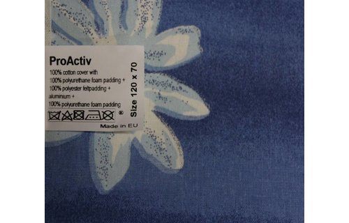 Strijkdeken ProActiv Blauw / witte bloem 120 X 70 cm.
