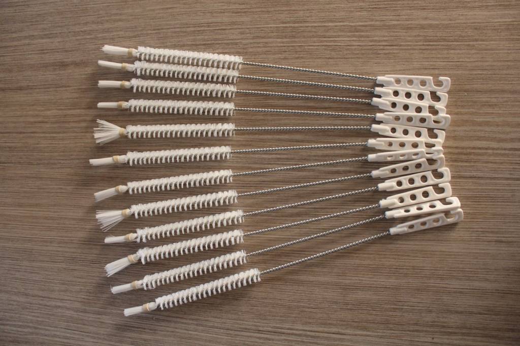 Flessenborstel nylon ∅ 15 mm. / 36 cm lang Flessenborstel nylon ∅ 15 mm. / 36 cm lang