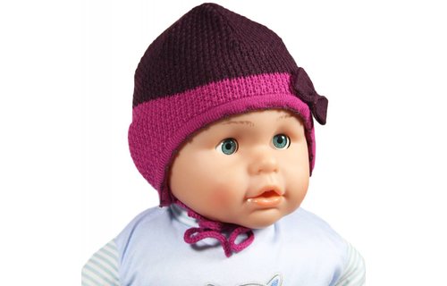 Gebreide babymuts met strikje paars/roos