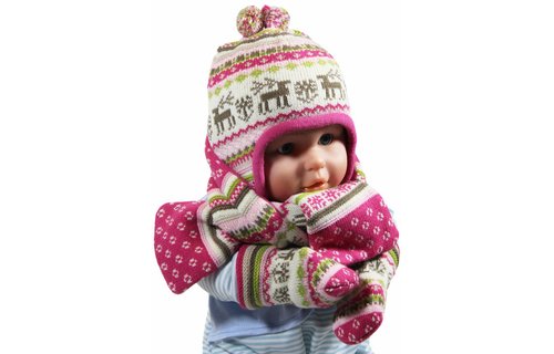 Babymuts , sjaal en wantjes Elandmotief roze Babymuts , sjaal en wantjes Elandmotief roze