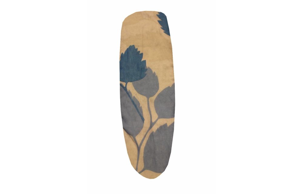 Mouwplankovertrek met elastiek 65 x 22 cm Ecru/blauw bloem Mouwplankovertrek met elastiek 65 x 22 cm Ecru/blauw bloem