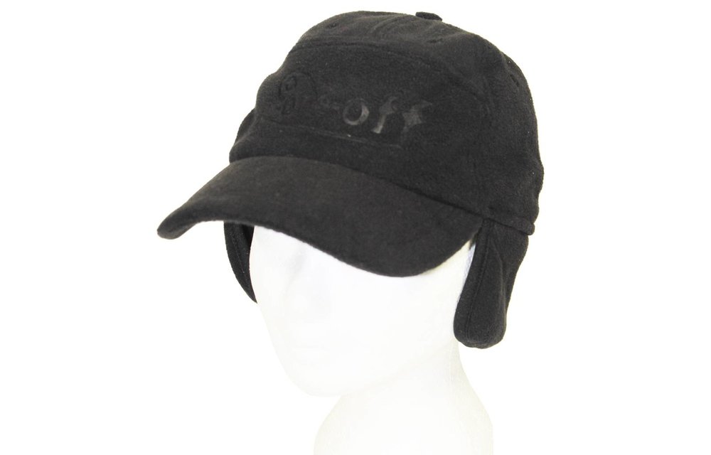 Kinder pet fleece met oorflappen "One off" Zwart Kinder pet fleece met oorflappen "One off" Zwart