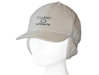 Fleece pet met oorflappen "Classic Adventure" Beige
