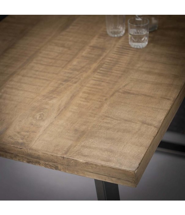 Duverger® Massive Mango - table de bar - clair antique - structure métallique trapézoïdale - 135x70cm