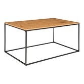 Scandibasic salontafel in eiklook melamine spaanplaat ondersteund door een zwart stalen frame