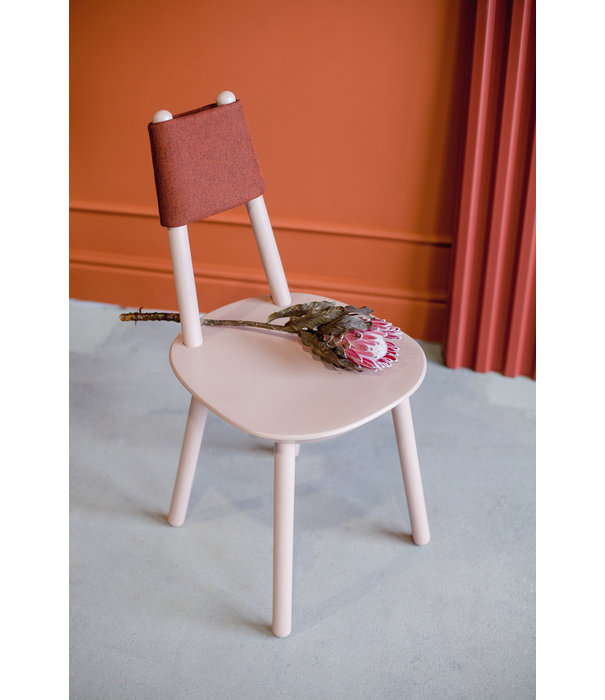 EMKO Ash - Chaise de salle à manger - frêne - rose - dossier en mousse