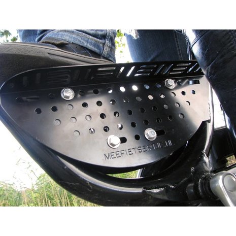 Meefietsertje eenvoudig voorop de fiets.