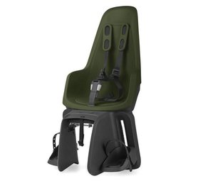 Bobike Maxi One Olive Green drager bev Achterstoeltje