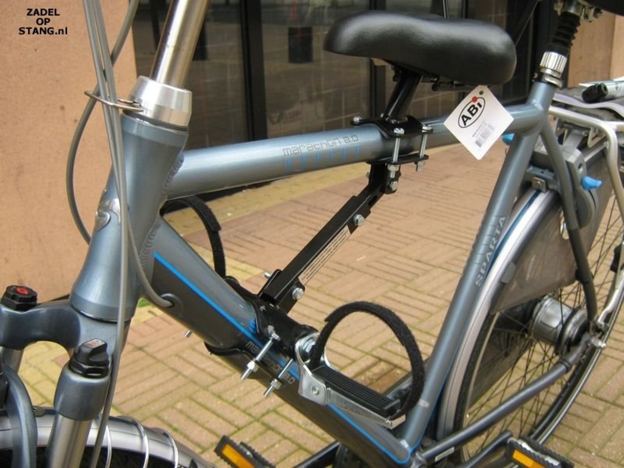 Buiszadel Zadel op Stang voor een Herenfiets met oversized frame (Buiszadel)