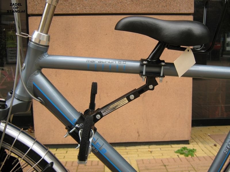 Zadel op Stang voor een Herenfiets met oversized frame (Buiszadel)