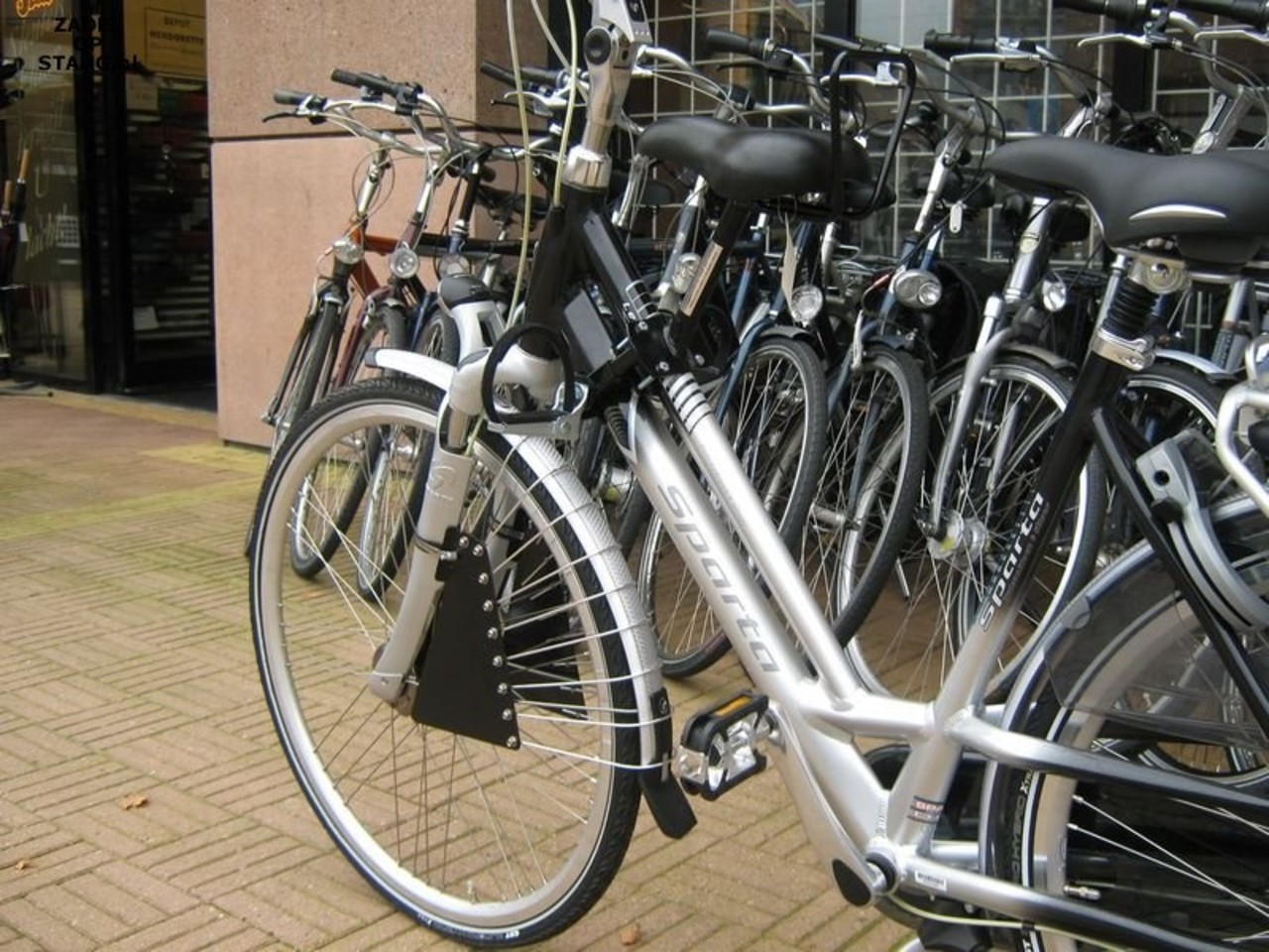 Buiszadel Zadel op Stang voor een Damesfiets met aluminium dubbel frame (Buiszadel) Buiszadel Zadel op Stang voor een Damesfiets met aluminium dubbel frame (Buiszadel)