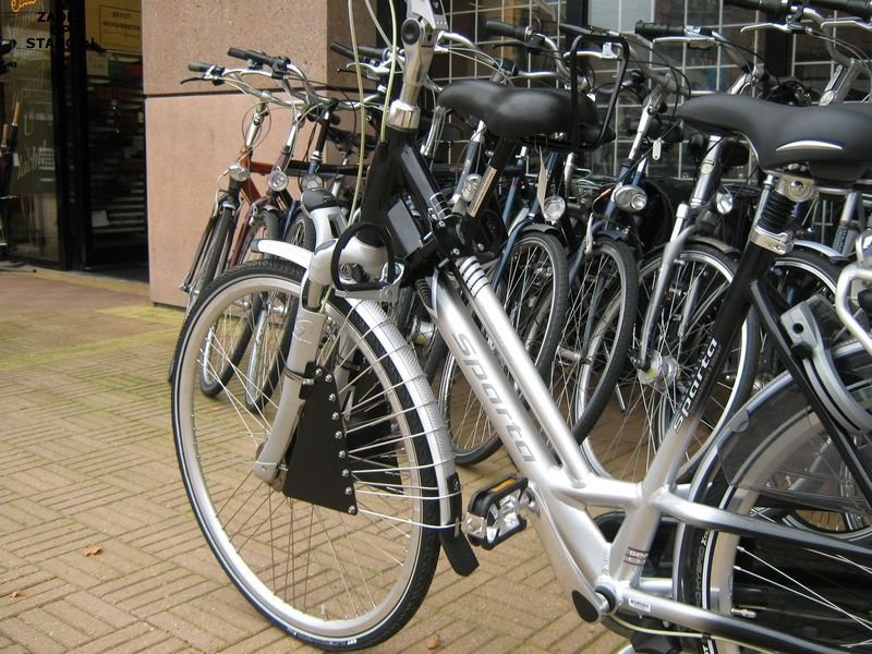 Zadel op Stang voor een Damesfiets met aluminium dubbel frame (Buiszadel)