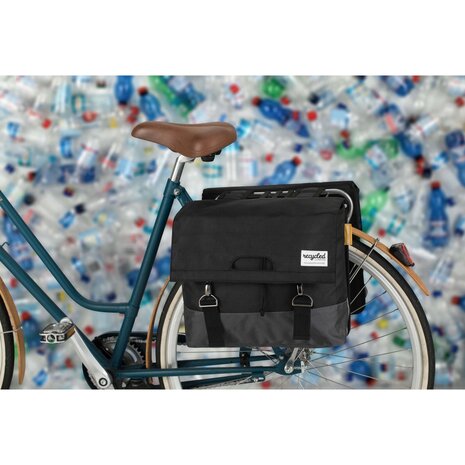 URBAN PROOF Dubbele Fietstas 40 liter recycled Zwart Grijs URBAN PROOF Dubbele Fietstas 40 liter recycled Zwart Grijs