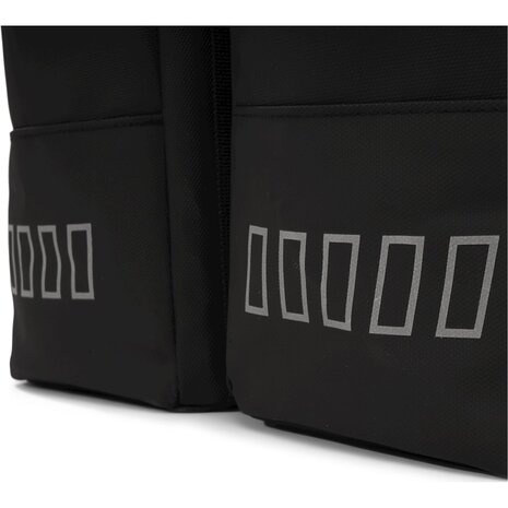 URBAN PROOF double rolltop bag 38L recycled zwart URBAN PROOF double rolltop bag 38L recycled zwart