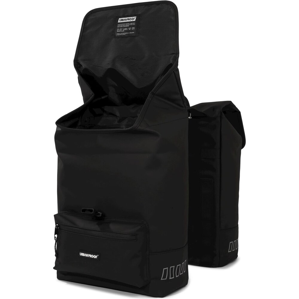 URBAN PROOF double cargo bag 38L recycled zwart