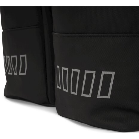 URBAN PROOF double cargo bag 38L recycled zwart