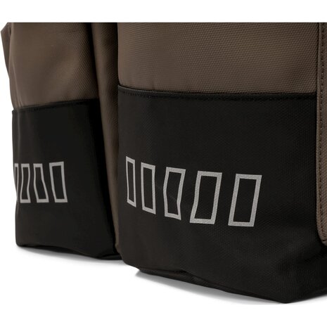 URBAN PROOF double cargo bag 38L recycled bruin URBAN PROOF double cargo bag 38L recycled bruin