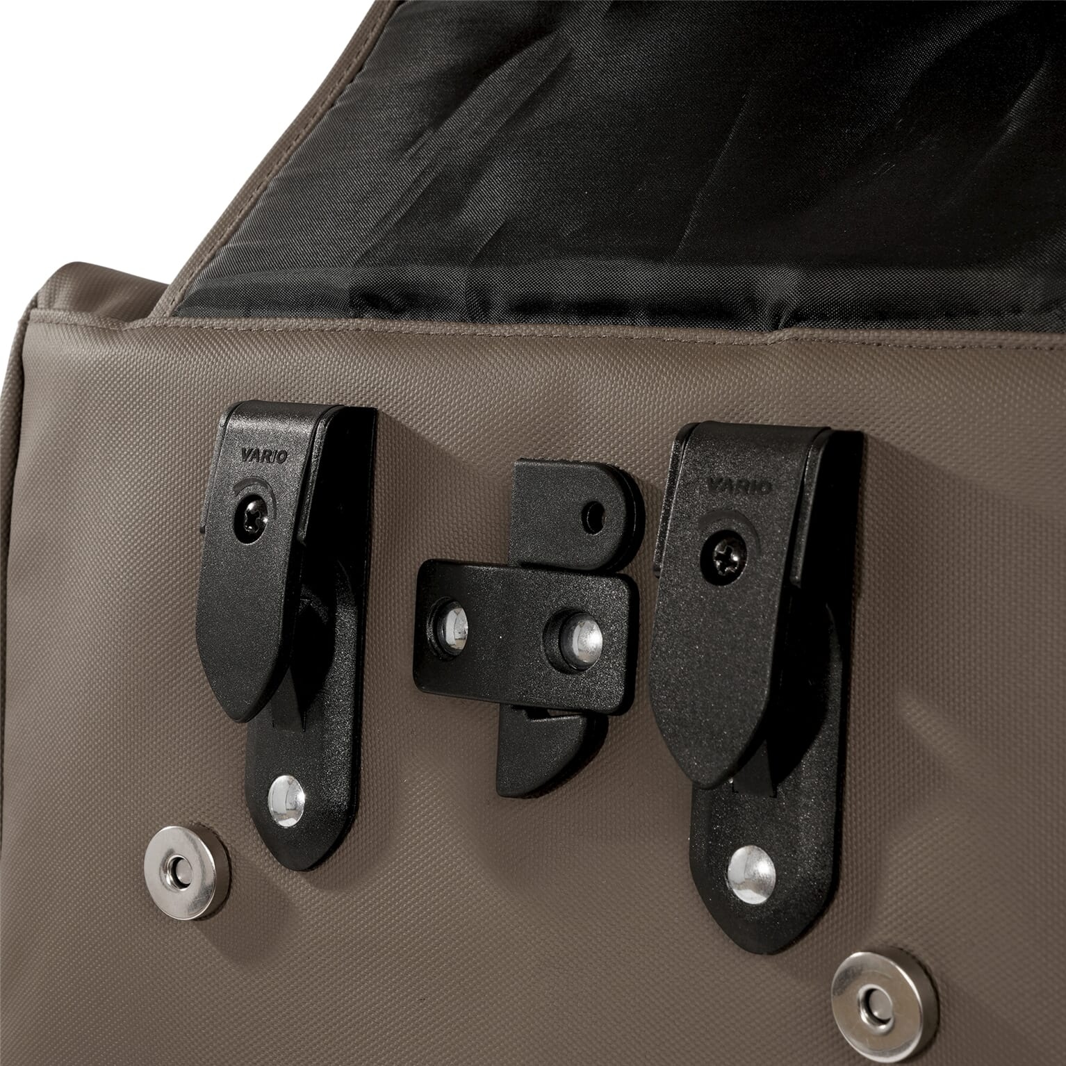 cargo backpack 20L recycled bruin