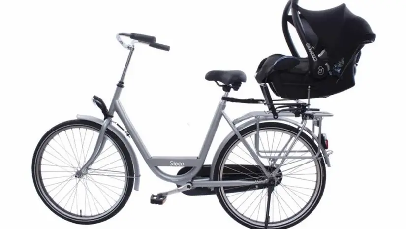Met je baby op de fiets in een Maxi-Cosi: alles wat je moet weten