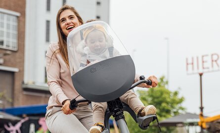 Fietsen met kinderen tijdens Pasen: zo maak je het leuk en veilig