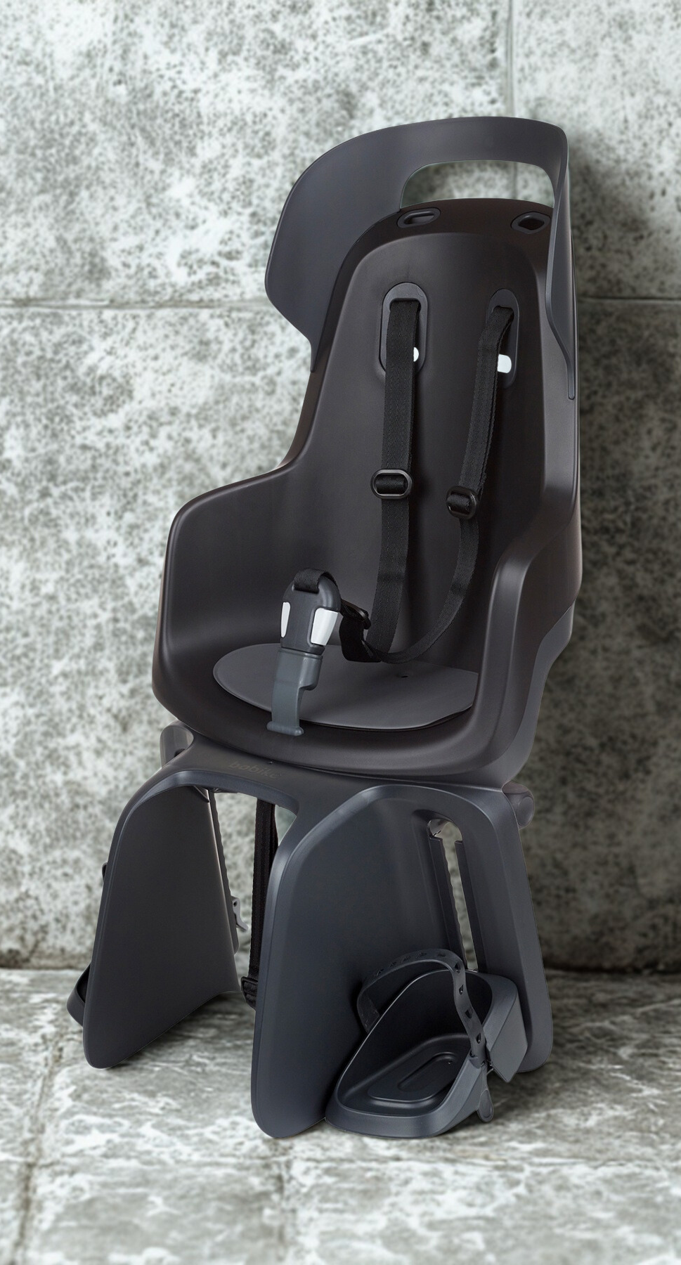 Maxi Go Urban Black drager bev Achterstoeltje