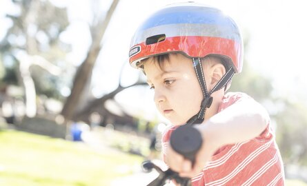 Nutcase Little Nutty Captain MIPS kinderhelm nu voor minder dan 30 euro