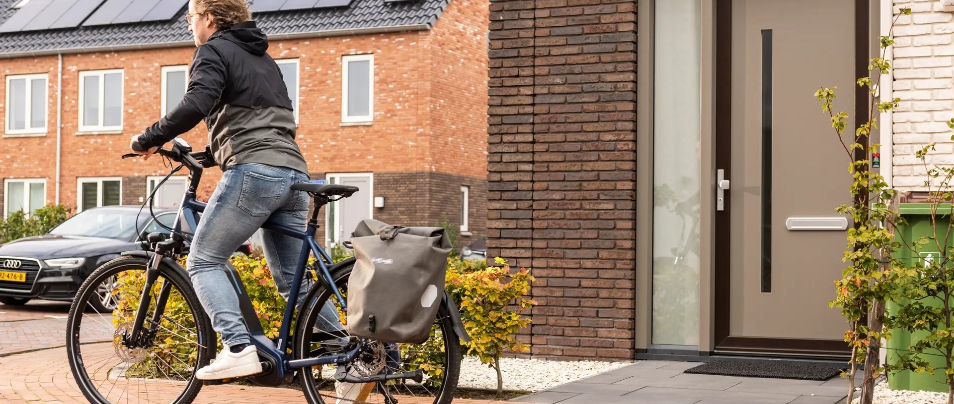 Een enkele fietstas combineren met een fietsstoeltje: dit is de oplossing