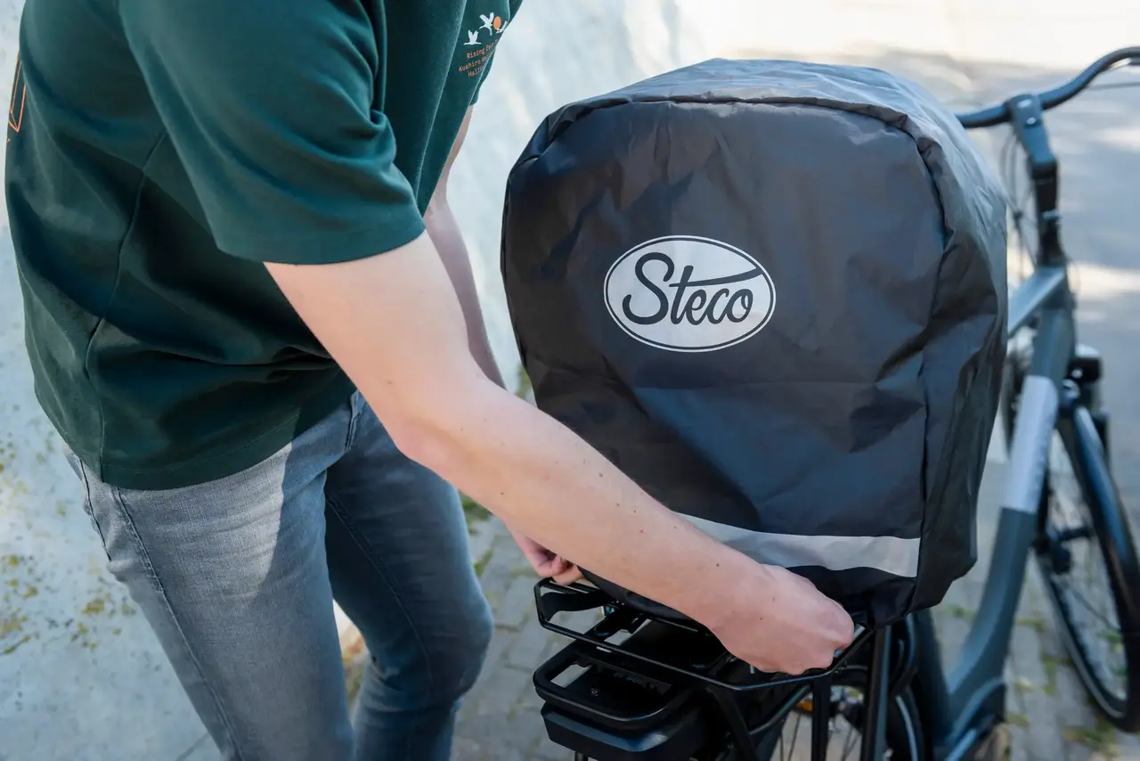 Steco Monkey Mee en Bag Mee Regenhoes Steco Monkey Mee en Bag Mee Regenhoes