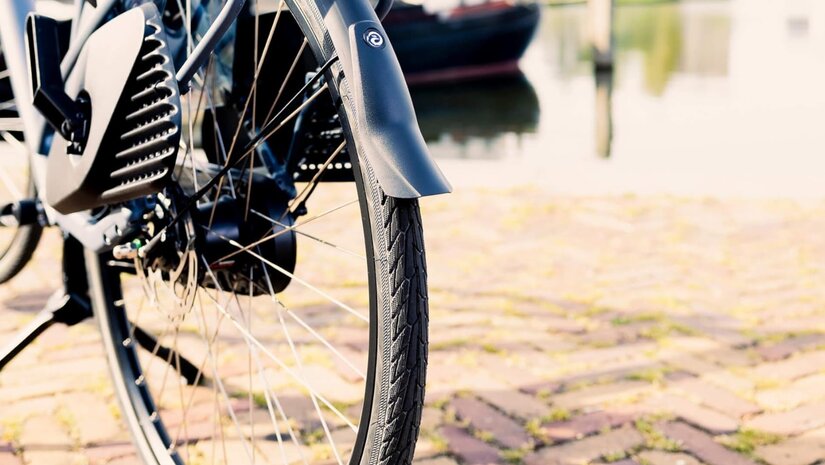 Dubbele standaard op de fiets, hoe moet deze staan en gemonteerd worden.