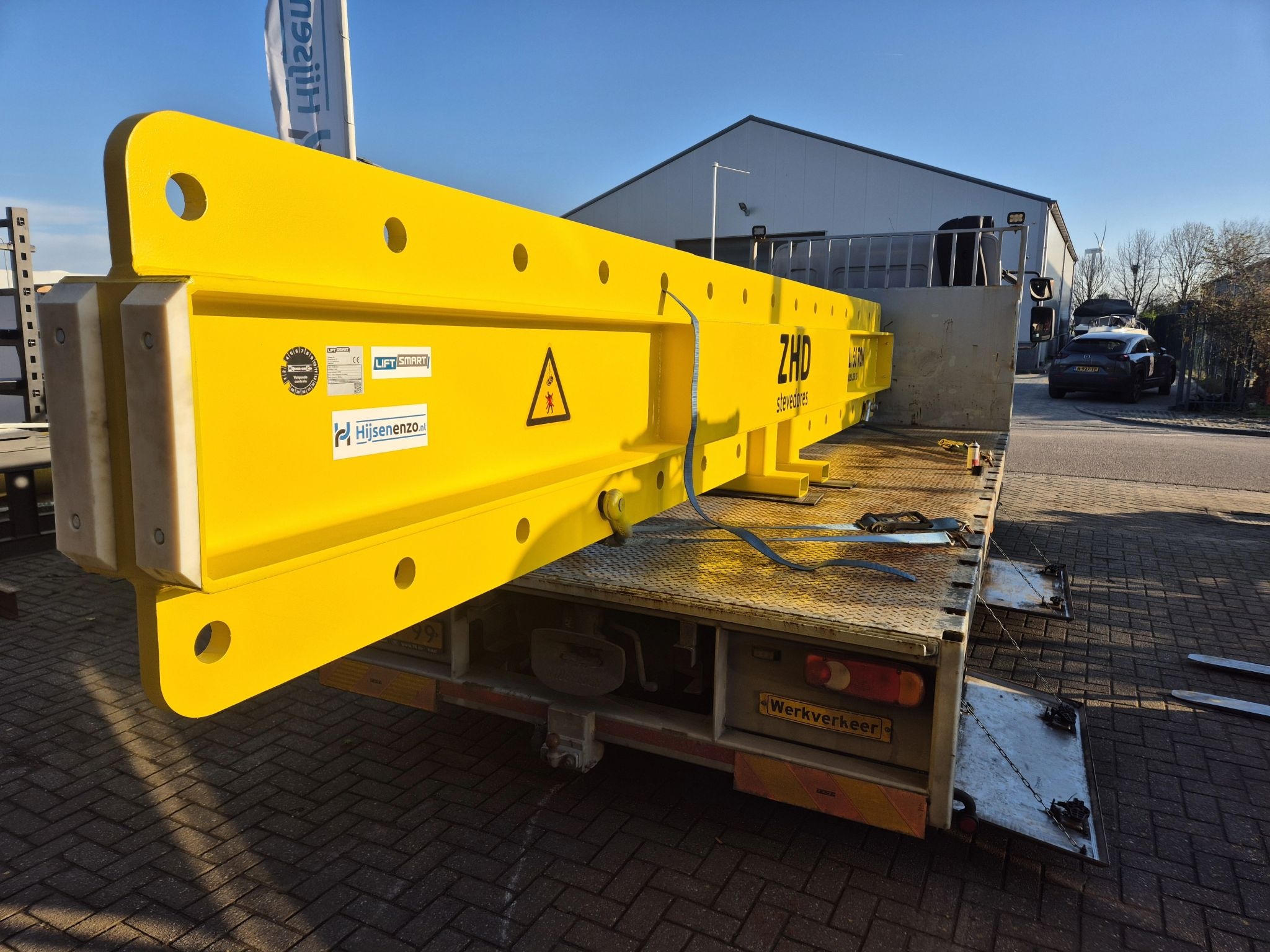 Liftsmart hijsjukken 50 ton en 2 ton