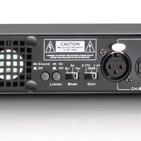 XS-700 Digitale versterker