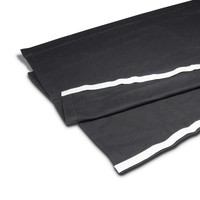 Adam Hall zwart podiumrok met klittenband 60cm x 2m zwart podiumrok met klittenband 60cm x 2m