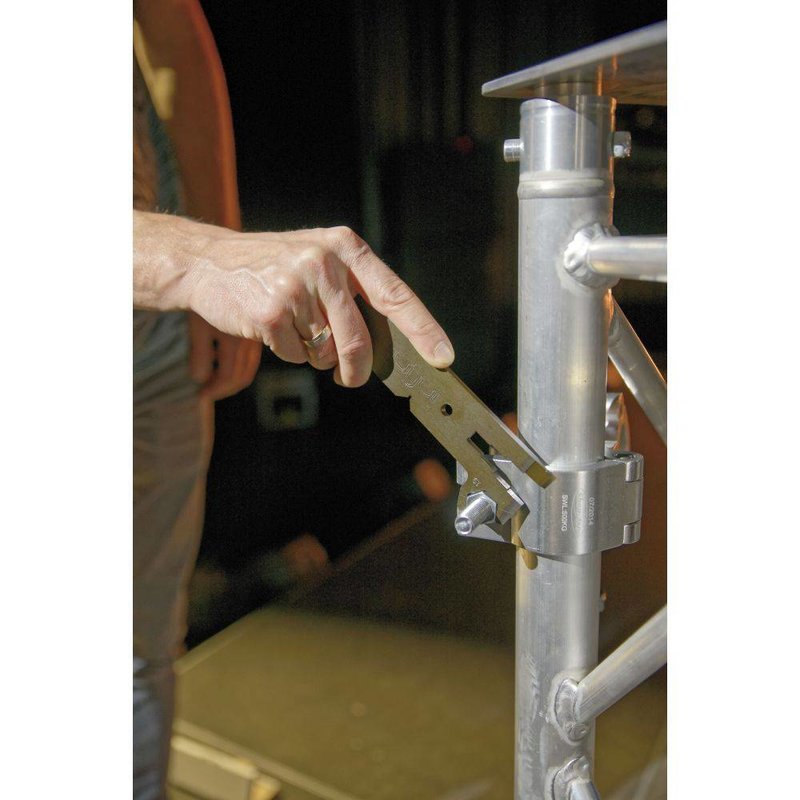 Stage tool multitool