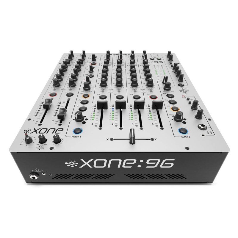 Xone:96 DJ-mixer