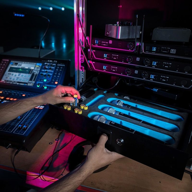 87402 MI 19 inch schuim inlay voor microfoons & beltpacks