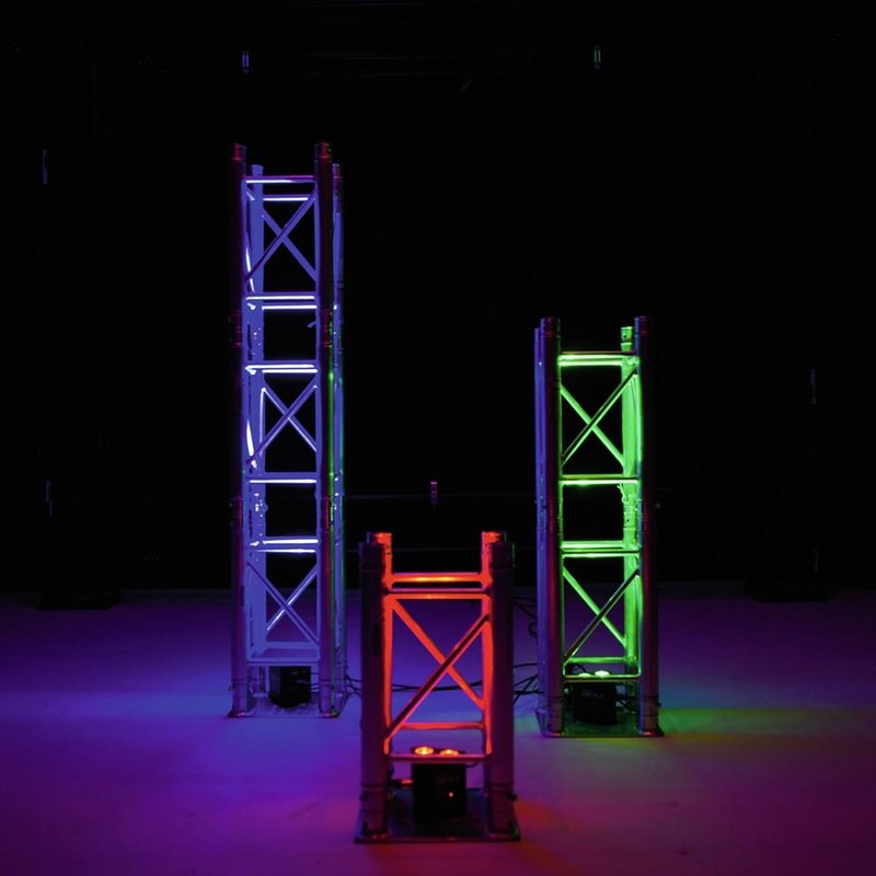 LED TL-3 RGB+UV trusslight uplight LED-par 3x 7W