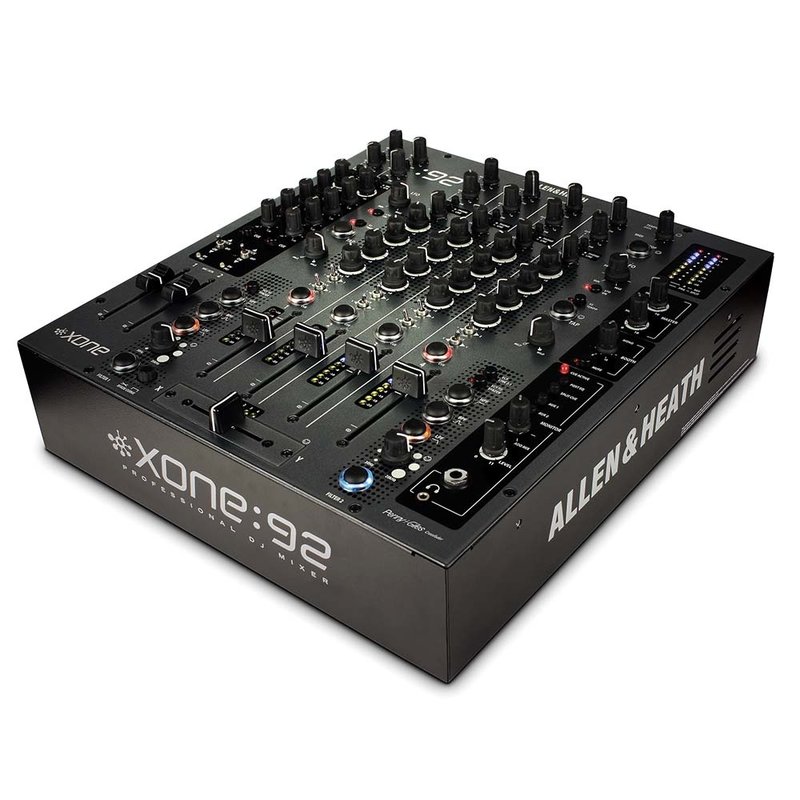 Xone:92 6-kanaals dj-mixer zwart