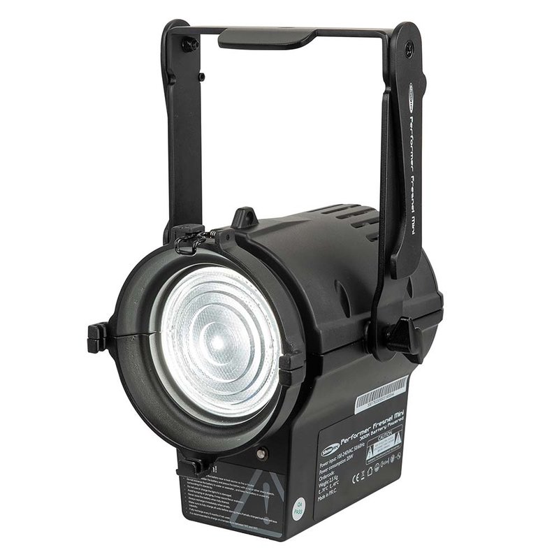 Showtec Performer Fresnel Mini DDT LED-theaterspot 30W WW Performer Fresnel Mini DDT LED-theaterspot 30W WW