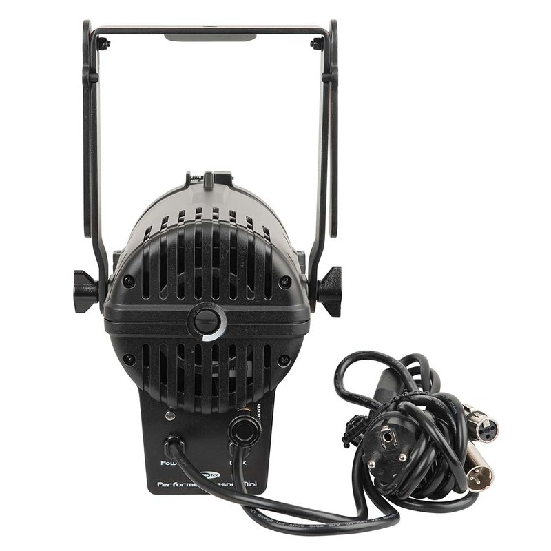 Showtec Performer Fresnel Mini DMX LED-theaterspot 30W WW Performer Fresnel Mini DMX LED-theaterspot 30W WW